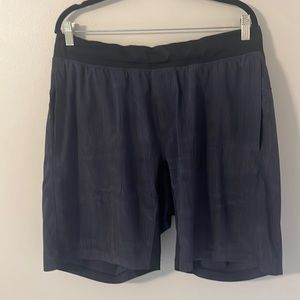 Lululemon men’s exercise shorts